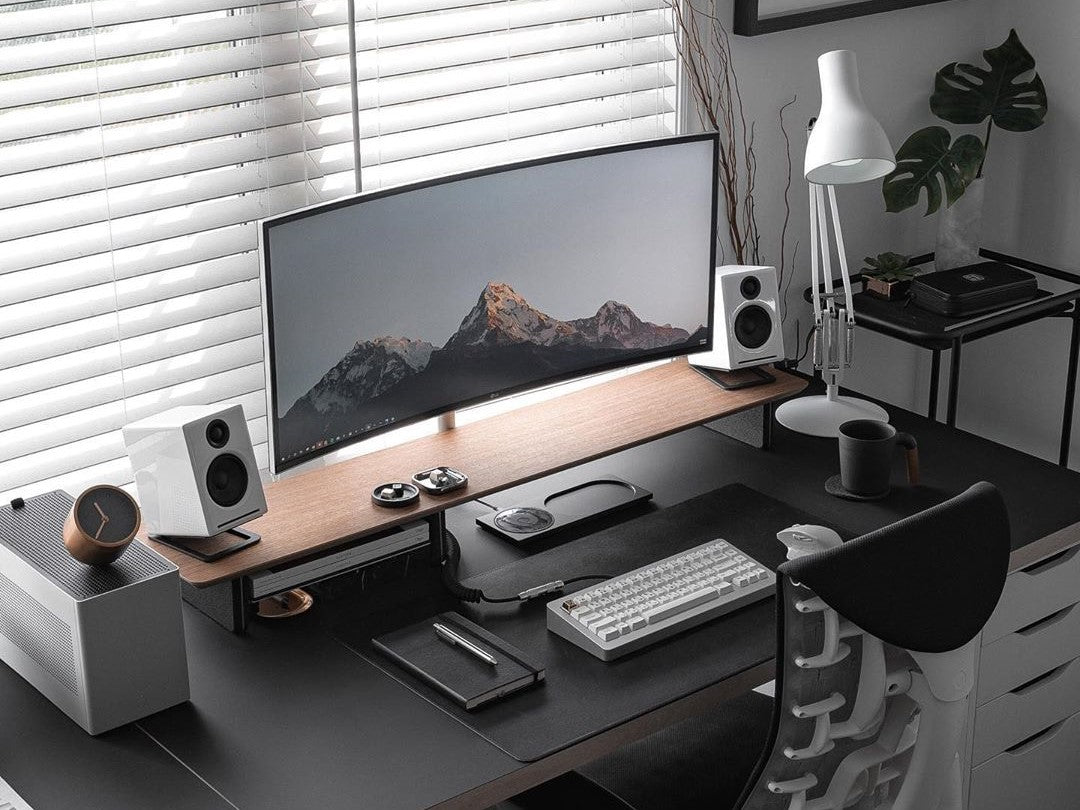 Why a Reliable Desk Setup Matters More Than Office Features